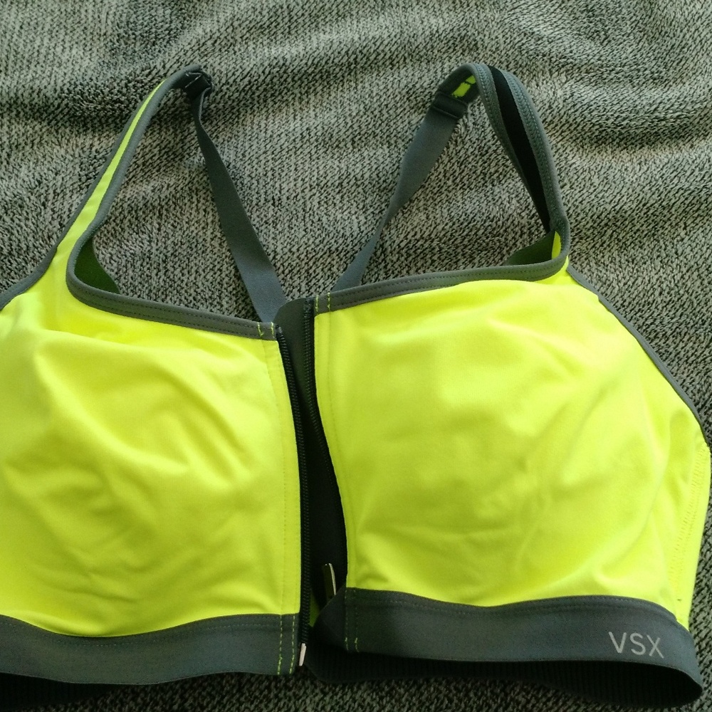 Victoria's Secret Sport VSX Sports Bra zipper 36C